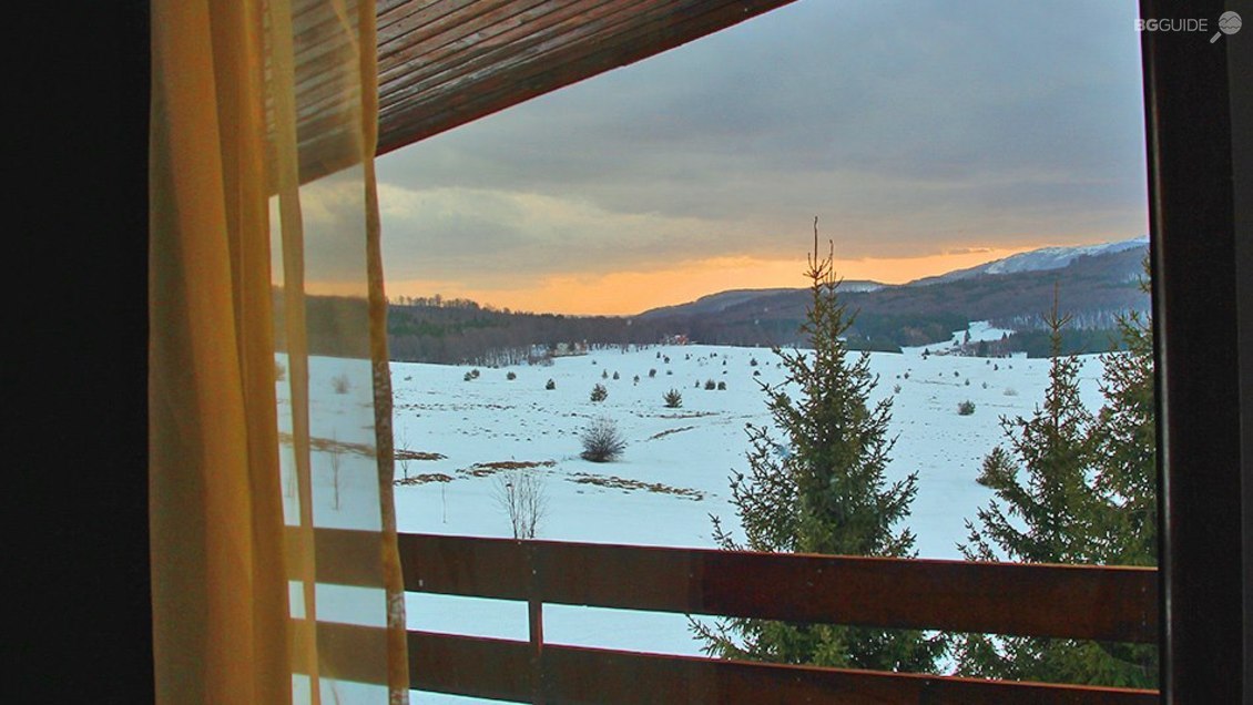 Хотелски комплекс "Еделвайс", местност Узана