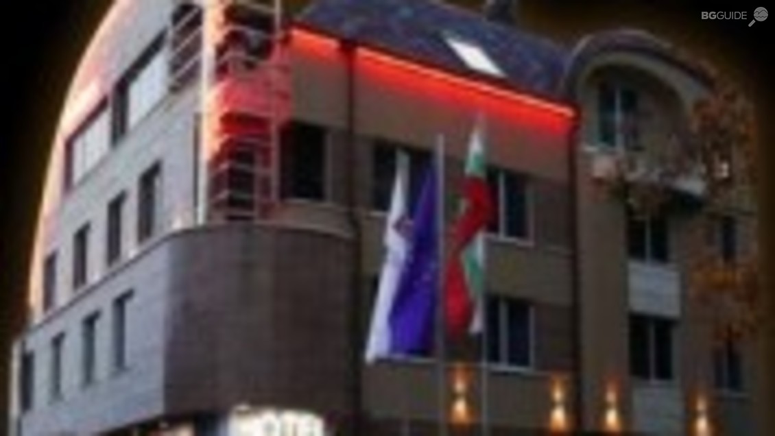 Бизнес хотел "Елейт Плаза"