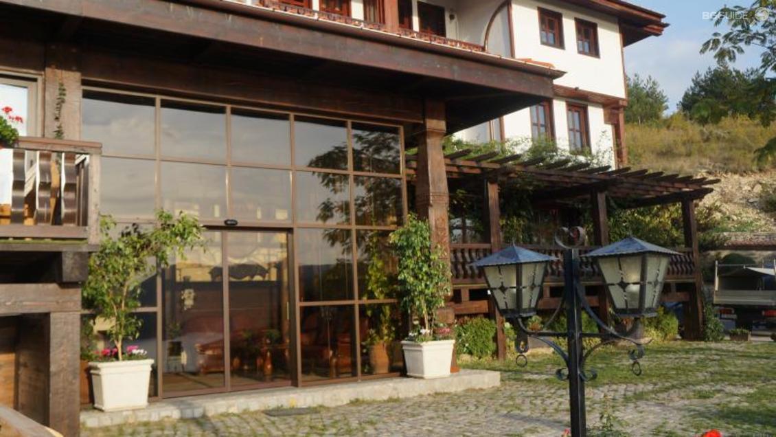 Хотел "Главатарски хан" - Кърджали