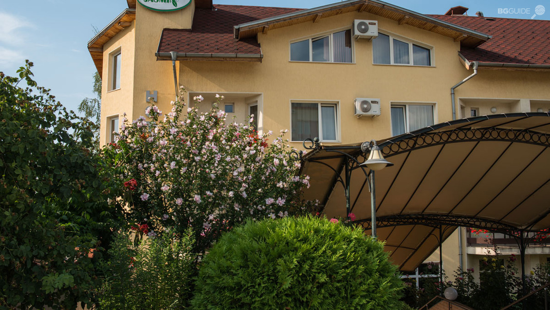 Хотел "Жасмин"