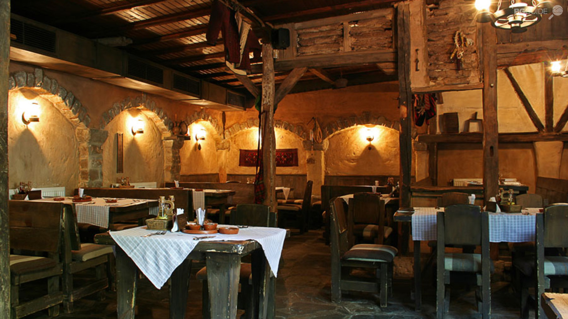 Ресторант "Под Липите"