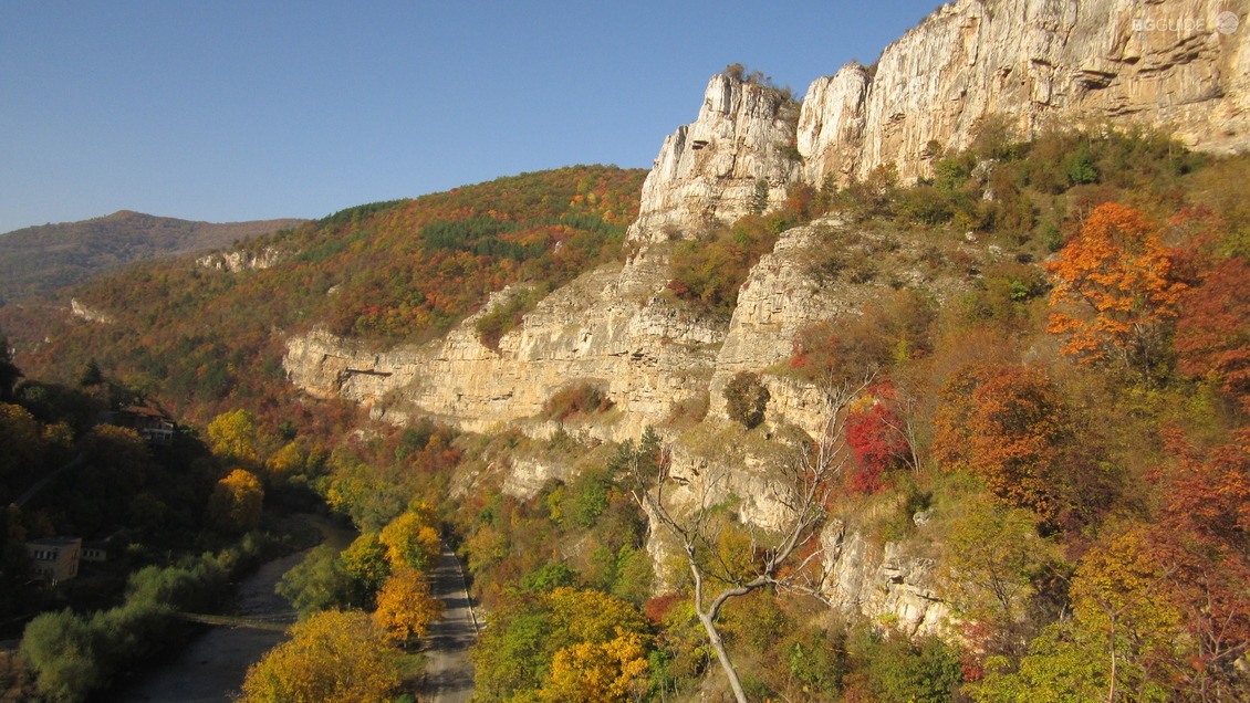 Лакатнишки скали