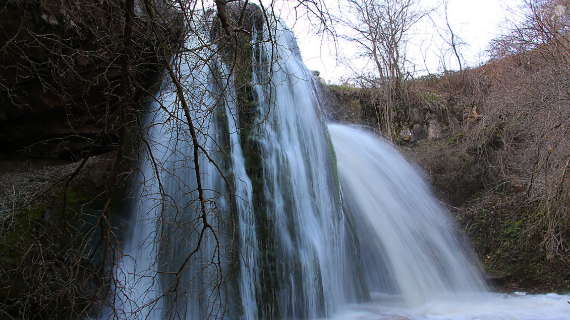 Реселешки водопад Скока