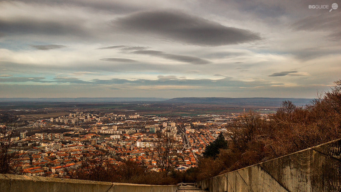 Паметник "Създатели на българската държава"