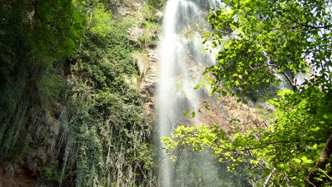 Водопад "Полска Скакавица"