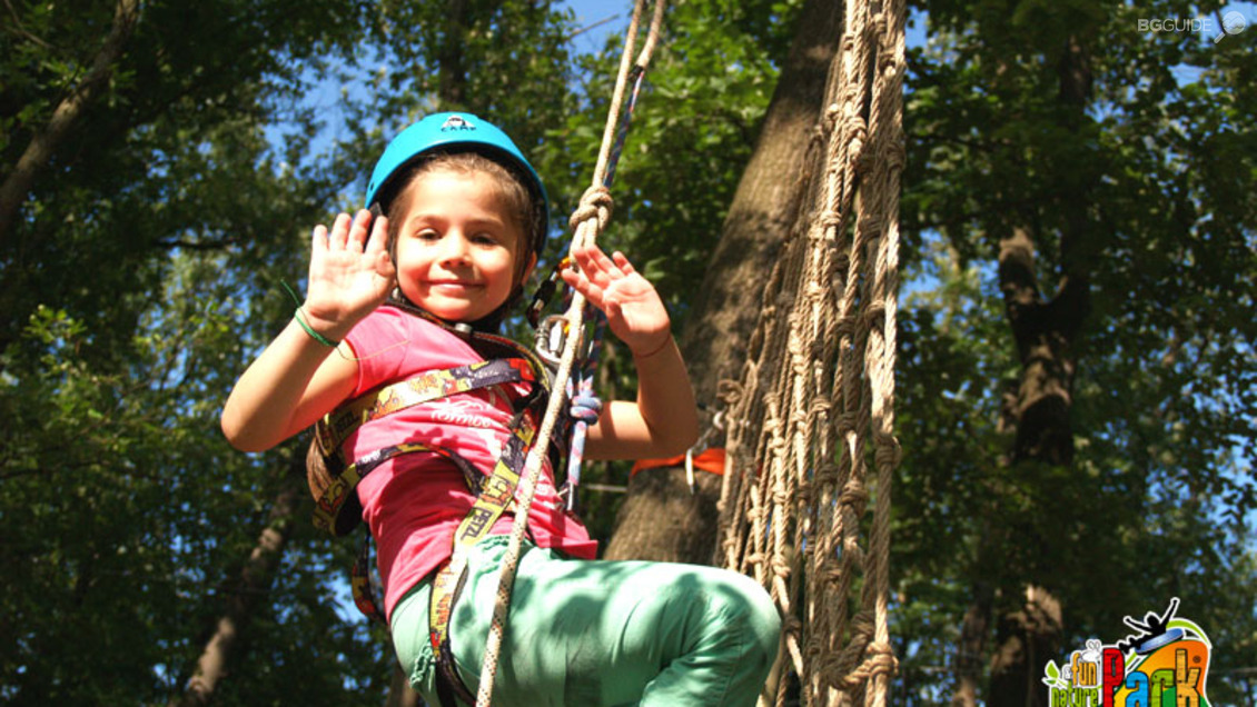 Приключенски парк "Незабравка"