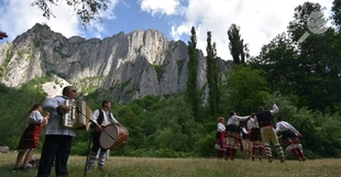 ques-tour-festival_310x161_crop_4a9ff2e9f7