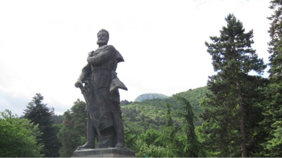 kmeta-bg_932x524_pad_1276f6a5c1