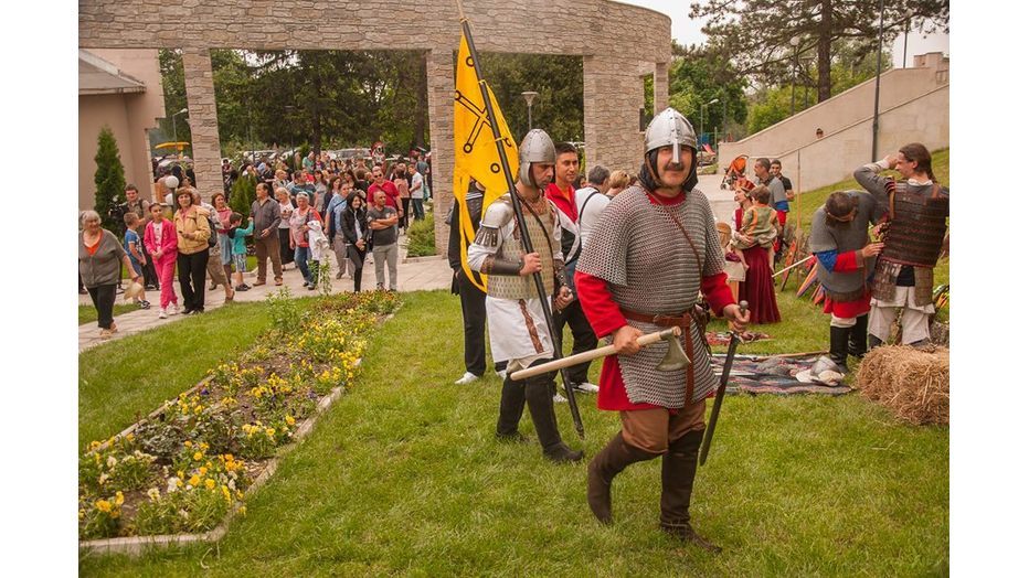 fest-kaleto-mezdra_932x524_pad_d9c42ce52e