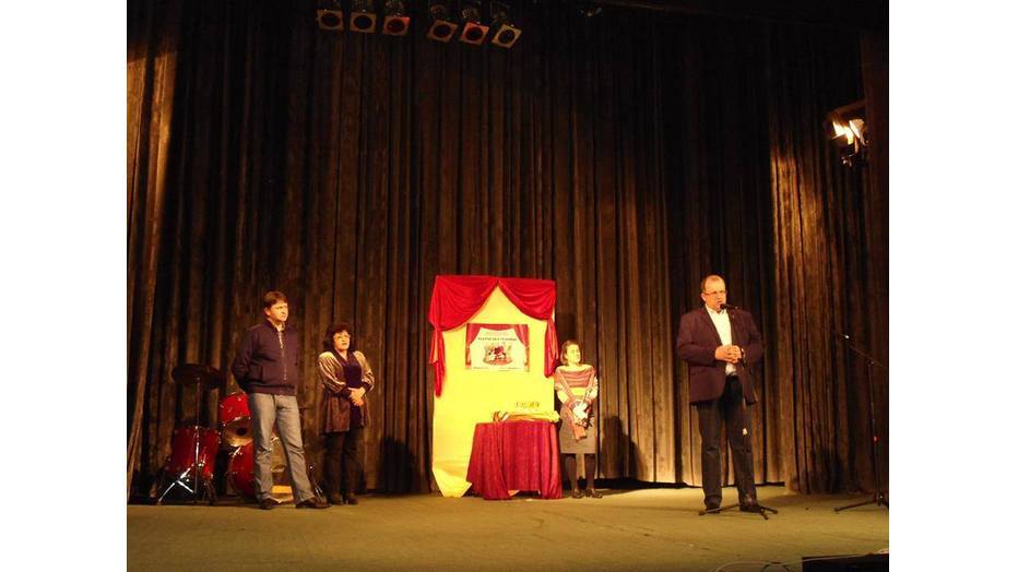 fest-liubitelski-teatri_932x524_pad_0c0575d3ec