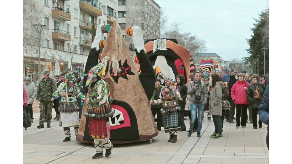 img-9257_932x524_pad_b468845d6d