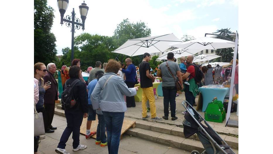 11825095-567844043353842-4650545553543919695-n_932x524_pad_16b2fc85dd