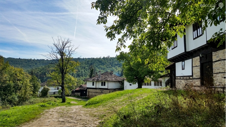 bozhentsi-crop_932x524_pad_c02d5331bb